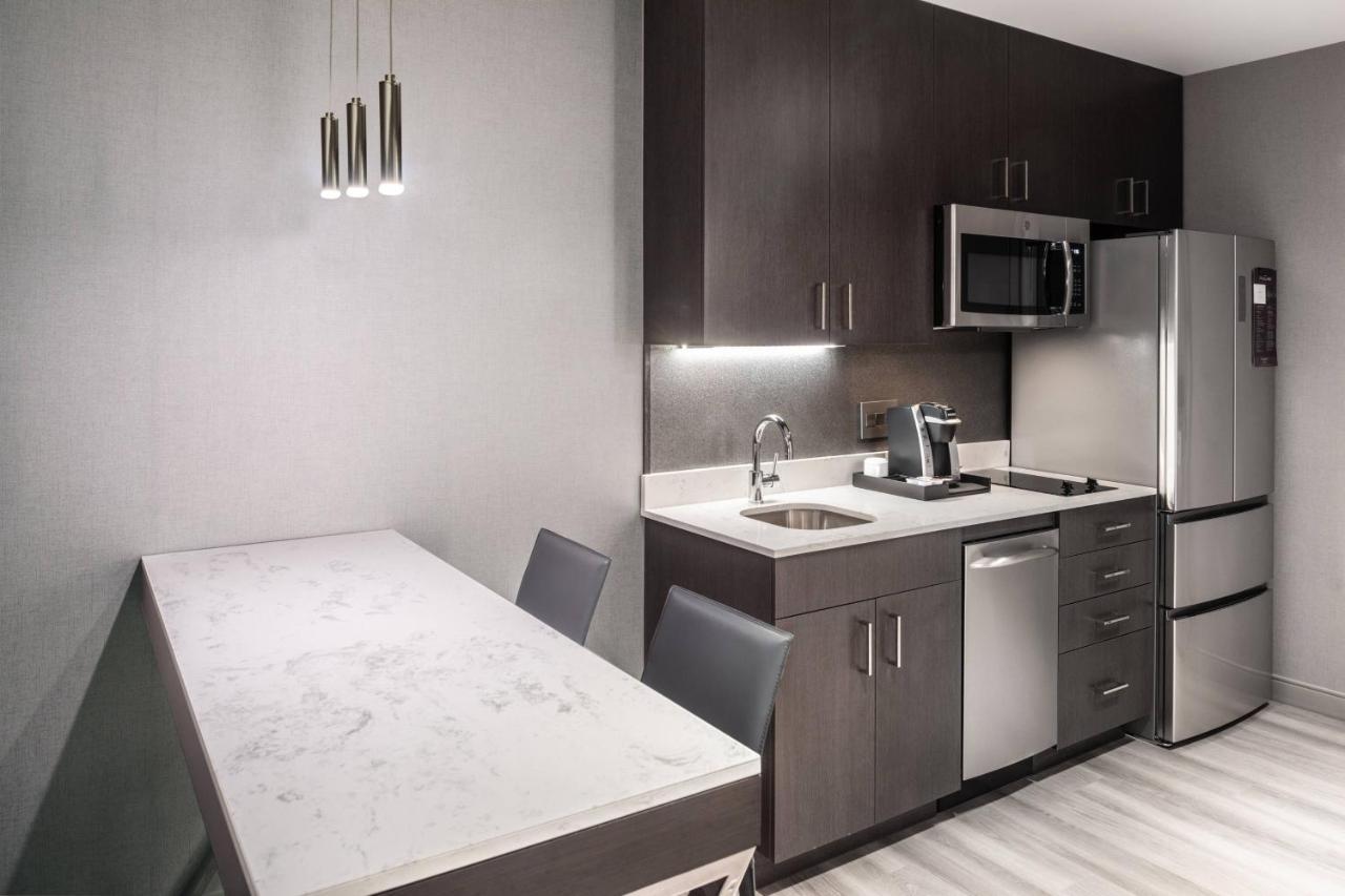 Residence Inn By Marriott Boston Waltham Bagian luar foto