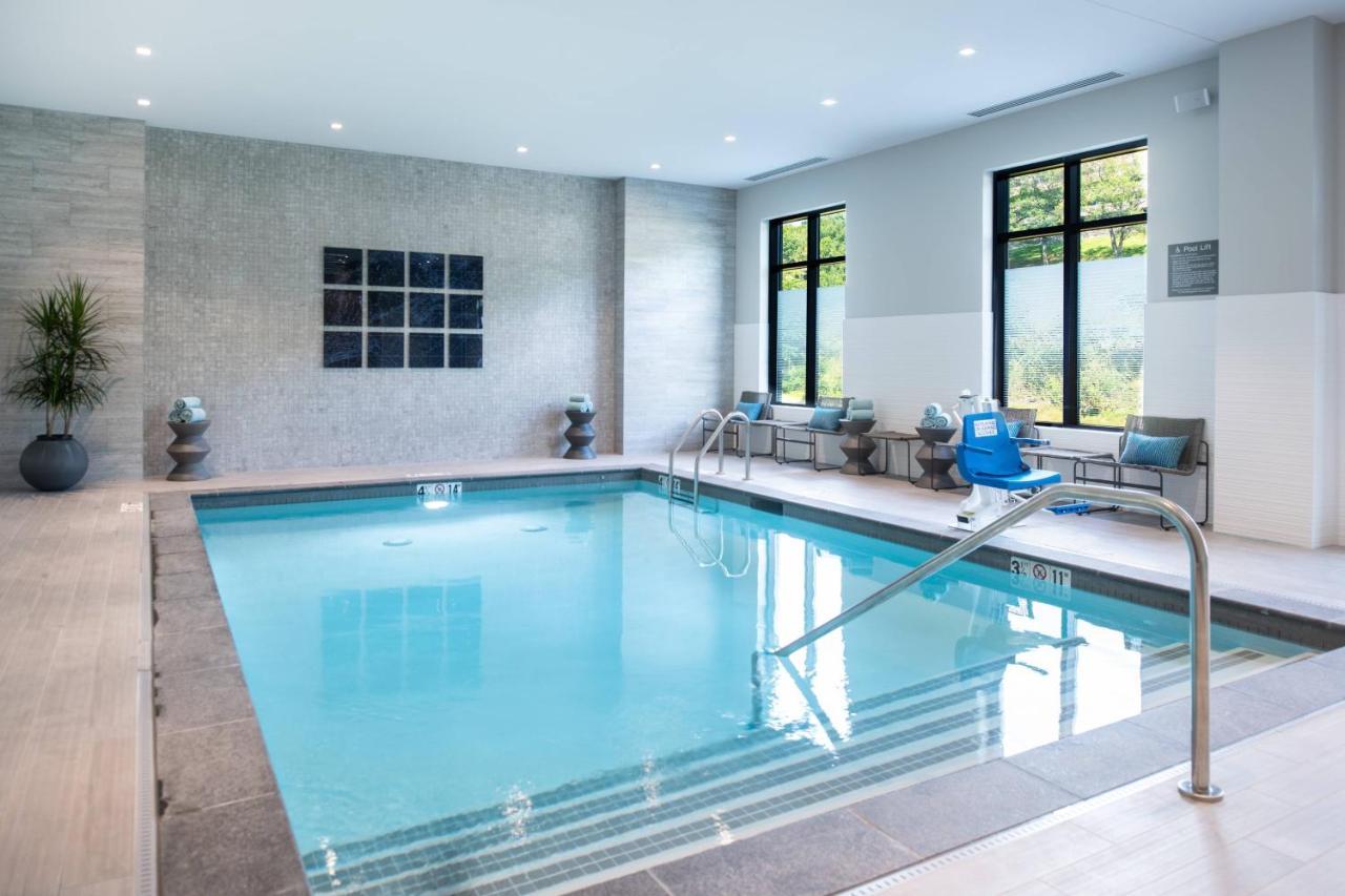 Residence Inn By Marriott Boston Waltham Bagian luar foto