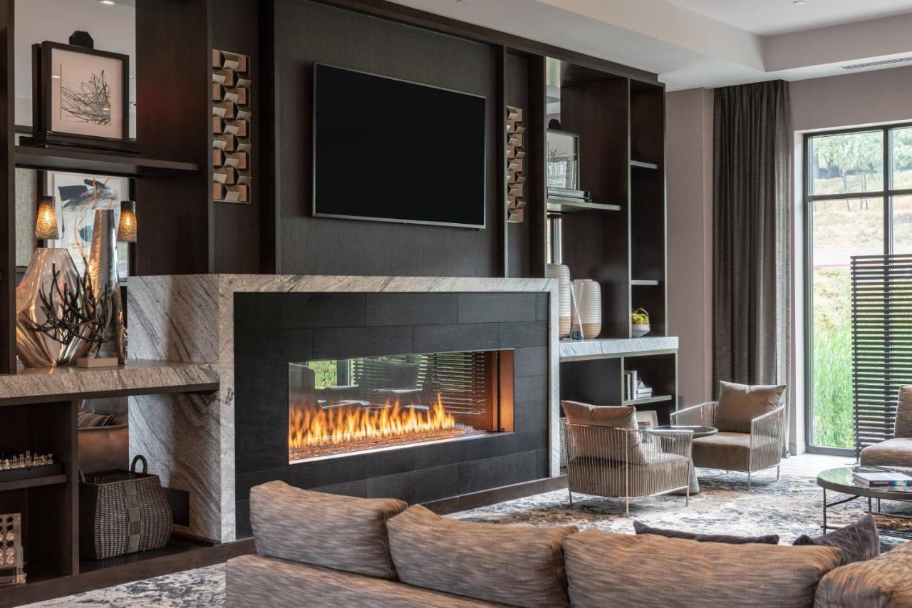 Residence Inn By Marriott Boston Waltham Bagian luar foto